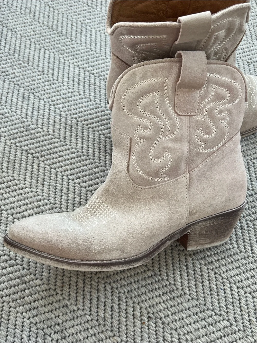 Ovyé by Cristina Lucchi sand suede texan ankle boots.